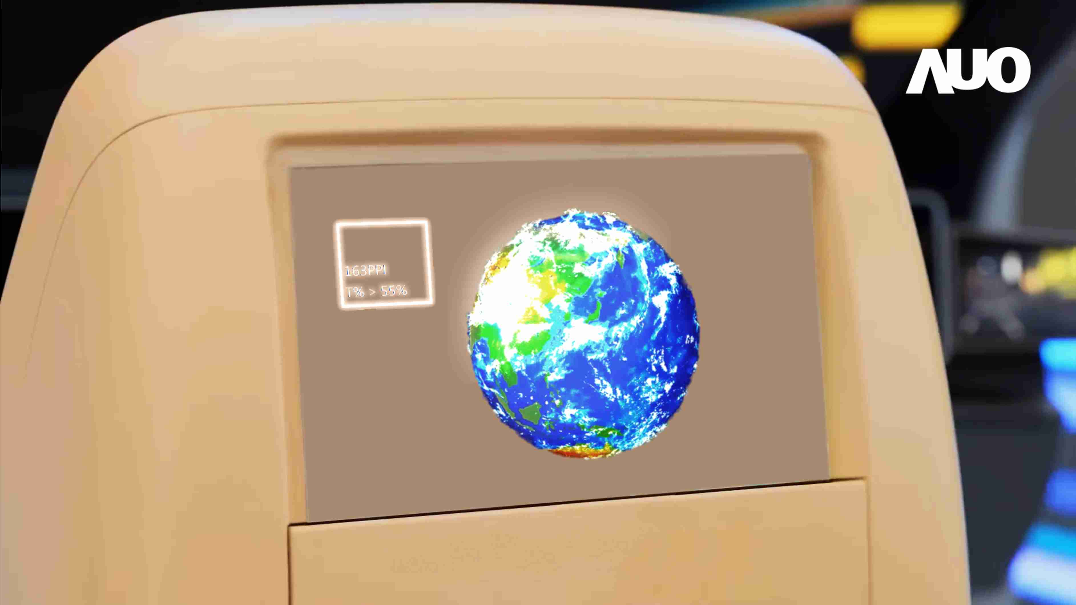 尊龙z6突破设计与制程挑战，，，推出全球最高分辨率163ppi的13.5吋透明Micro LED面板，，，并积极布局智能车市场，，以期拓展透明显示应用的可能性